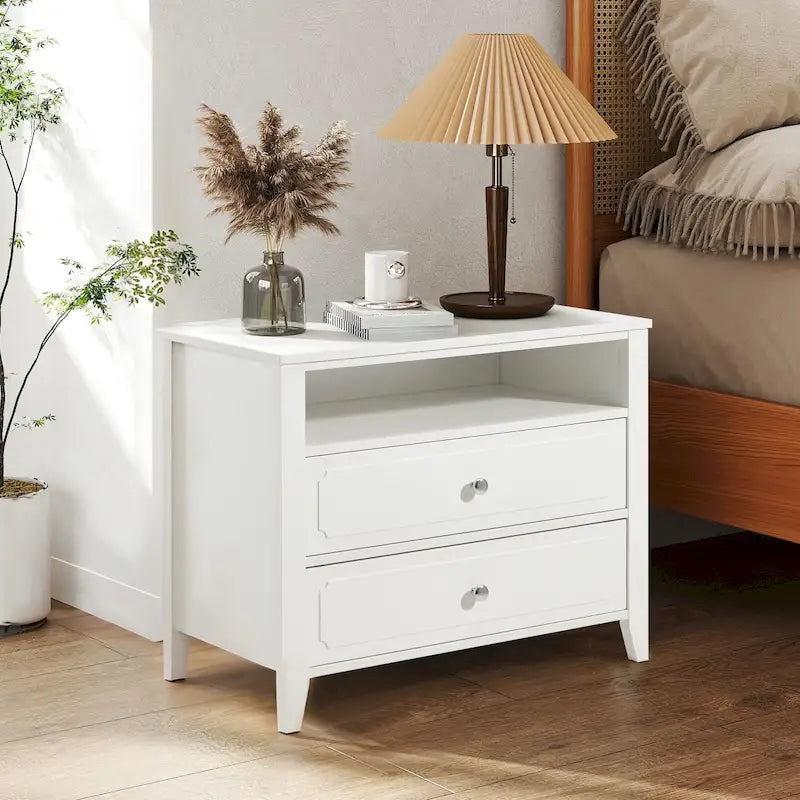 Comodino moderno ampio con 2 cassetti e ripiano aperto, gambe in legno massello