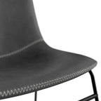 Sedie laterali in pelle vegana con base a slitta in metallo nero (set di 2)