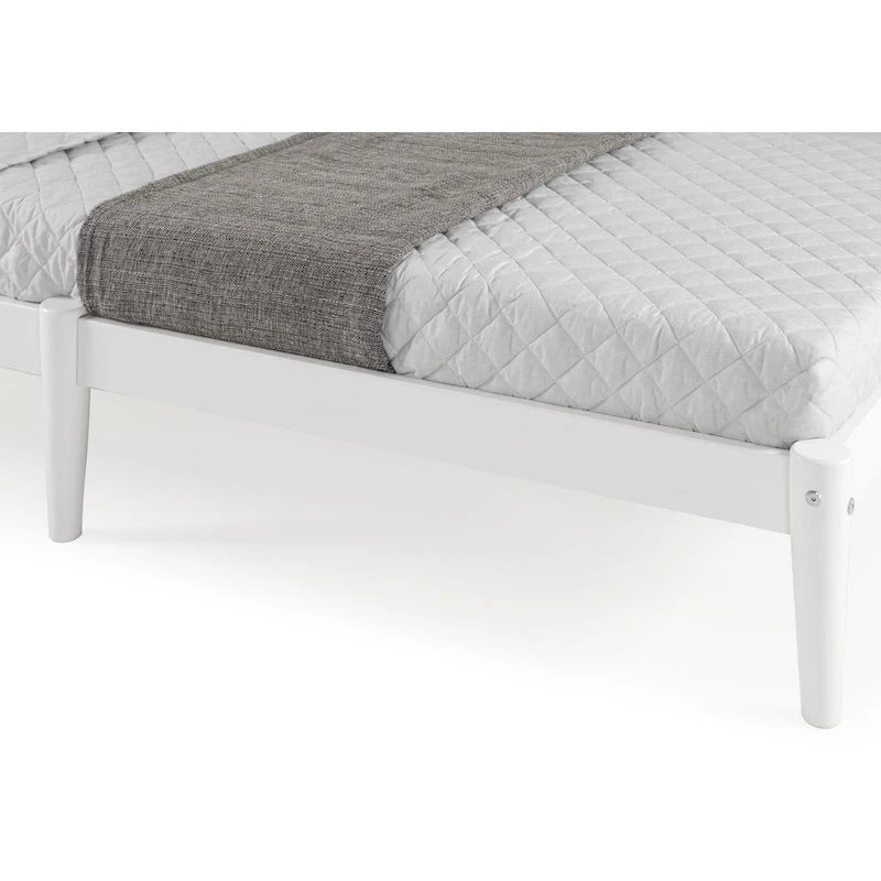 Letto a piattaforma singolo in legno massello con testiera a doghe