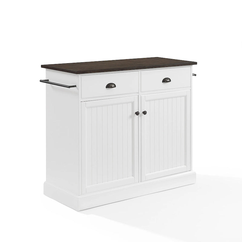 Isola da cucina in stile costiero con mobili contenitori e cassetti